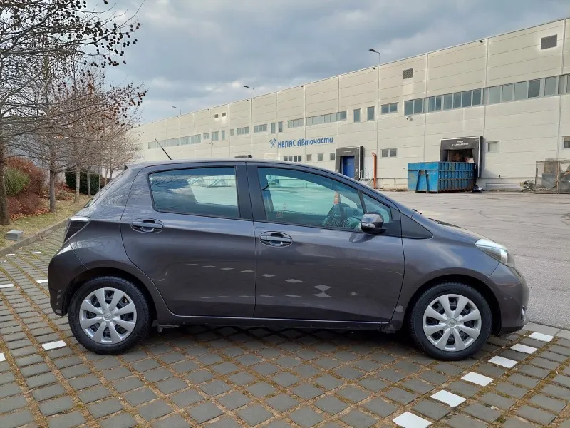 Toyota Yaris 1.0i Фейслифт/Euro5B Image 5