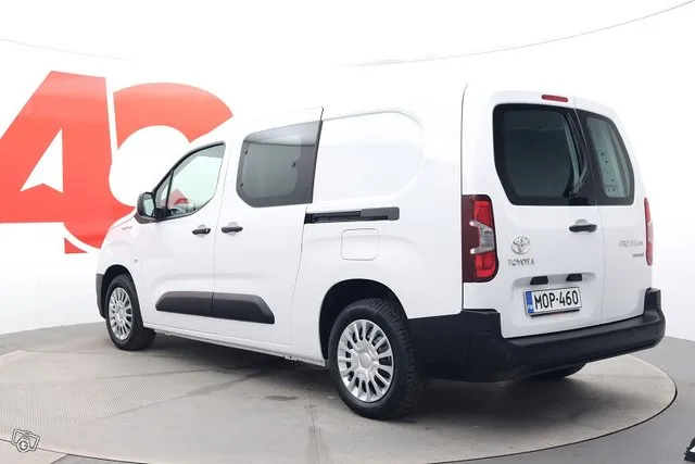 Toyota Proace L2 Active 50 kWh 5-ovinen - Ohjaamon esilämmit Image 3