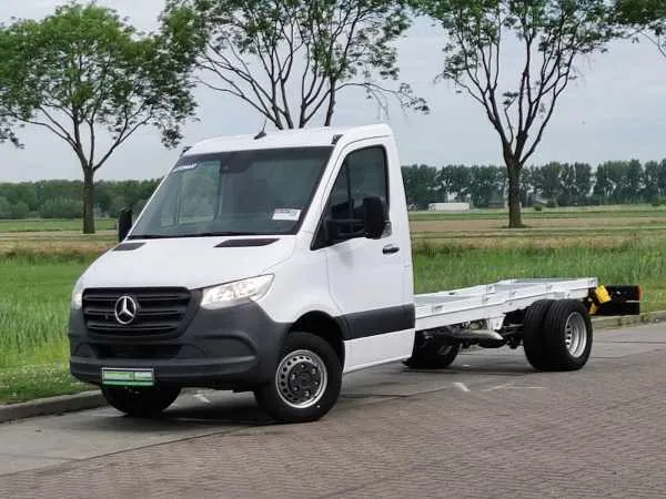 Mercedes-Benz Sprinter 519 CDI 3.0 LTR 6 CYL! Image 2