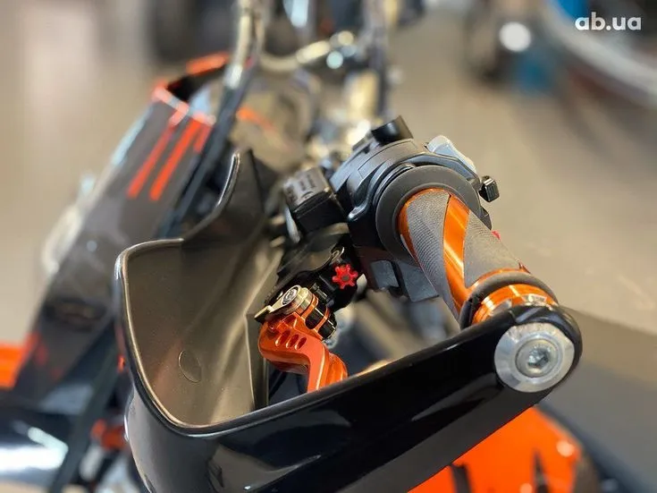 KTM 690 Image 2